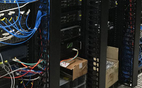 网站选择服务器对性能以及线路安全的要求