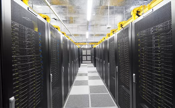 广东深圳龙岗电信数据中心机房介绍
