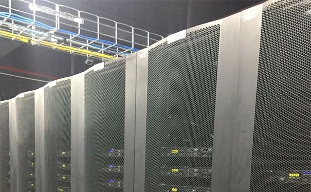 对比一下美国服务器和日本服务器的优势