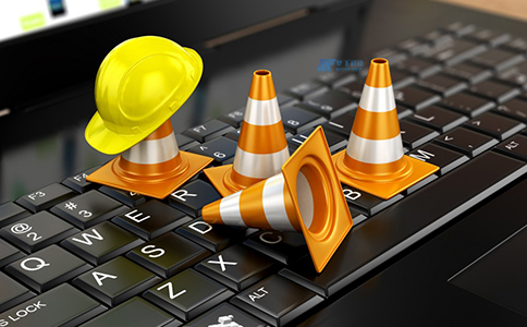 维护期间如何处理网站停机问题？