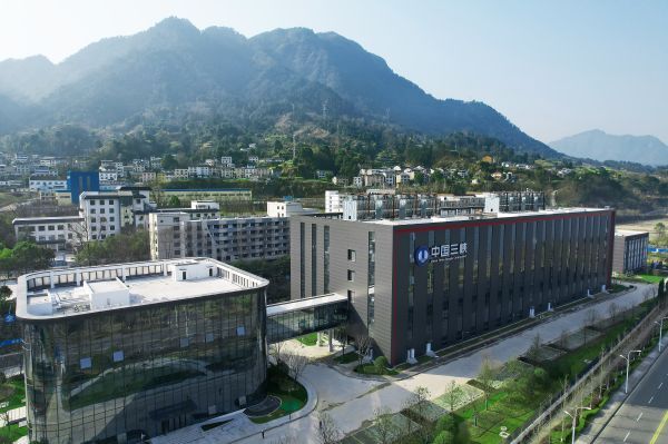 高峡出平湖 全栈助零碳——三峡东岳庙数据中心这样建