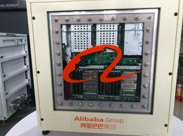 泡澡、淋浴、冷气片——数据中心液冷模式与应用一览 泡澡、淋浴、冷气片——数据中心液冷模式与应用一览