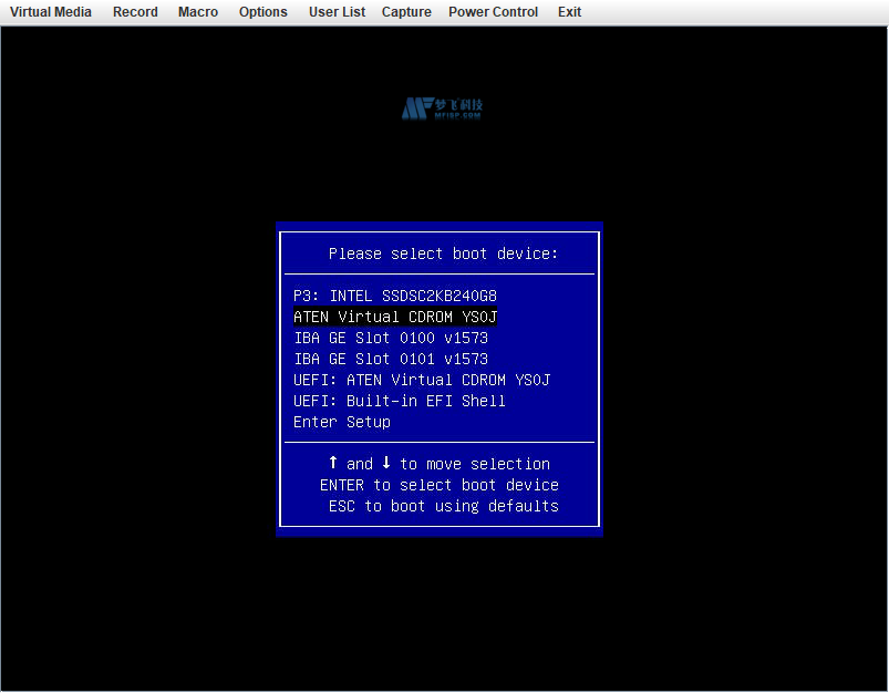 如何将自定义ISO加载到裸机服务器？