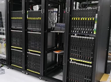 云计算与本地服务器