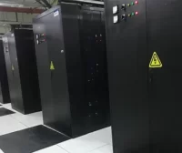 如何通过亚马逊云实现多云环境的管理和集成？