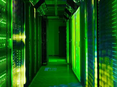 应对全球流量增长：巴黎数据中心如何保障媒体行业的高效运行