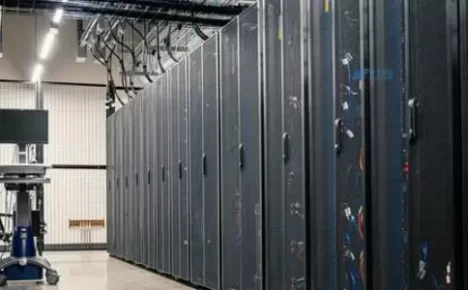 如何在法国文件服务器上实现文件的跨地域备份和灾备？