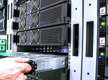 从零开始，如何管理多个站点的站群服务器？详尽指南来了