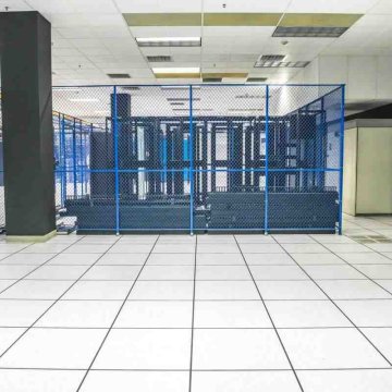 香港母鸡服务器-HKCTD52686P128